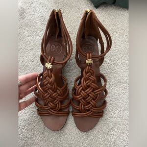 Like New Tory Burch Braided Leather Sandals Size 9 Brown